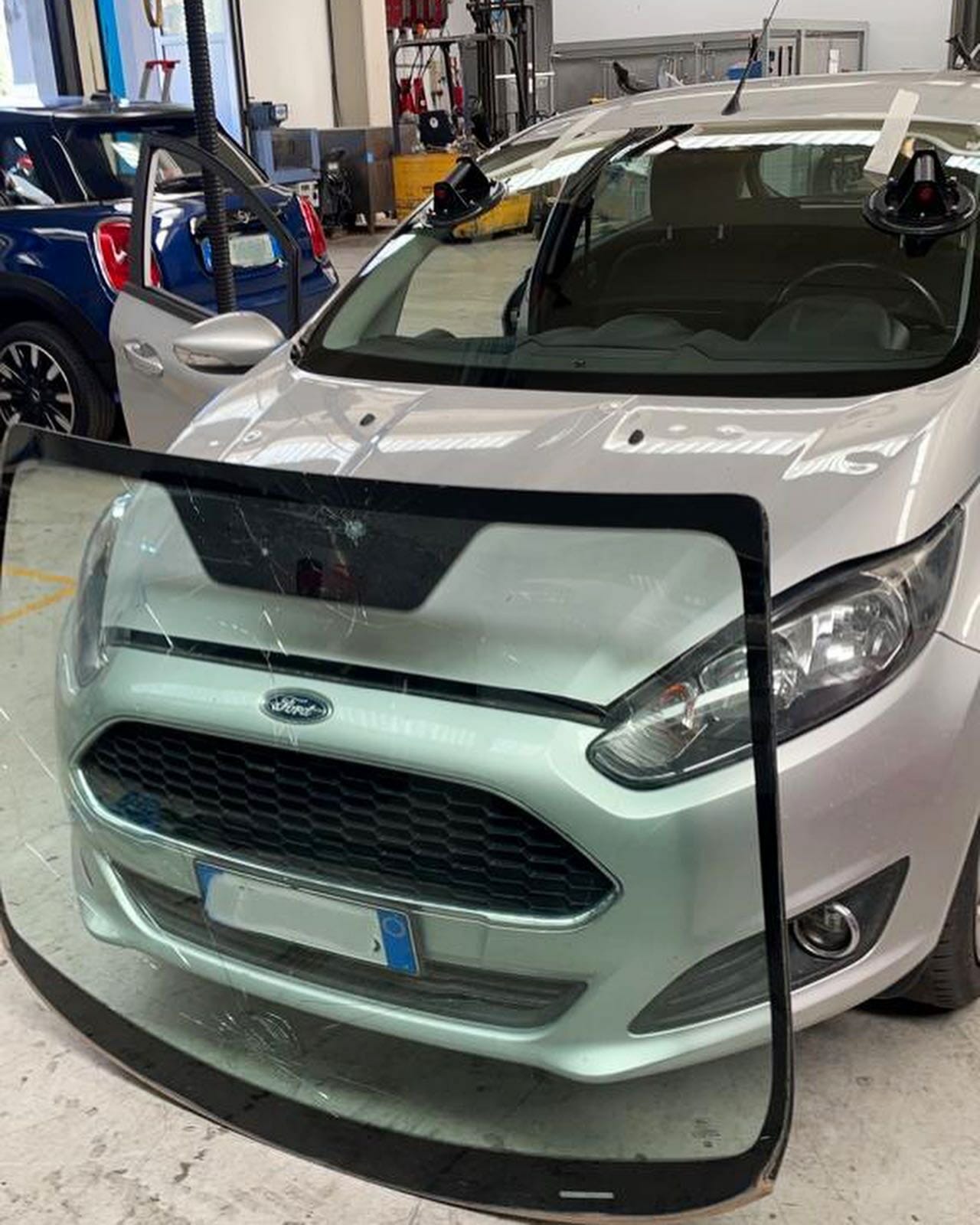 Sostituzione Vetri Auto Olbia - Effe Glass